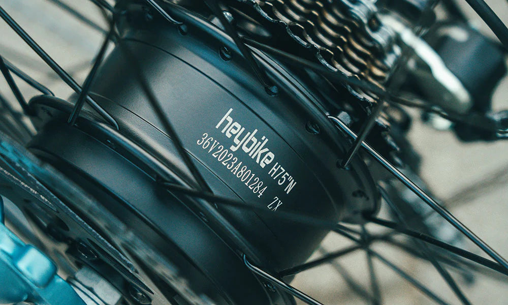 Ebike Mittelmotor vs. Nabenmotor: Ein umfassender Leitfaden